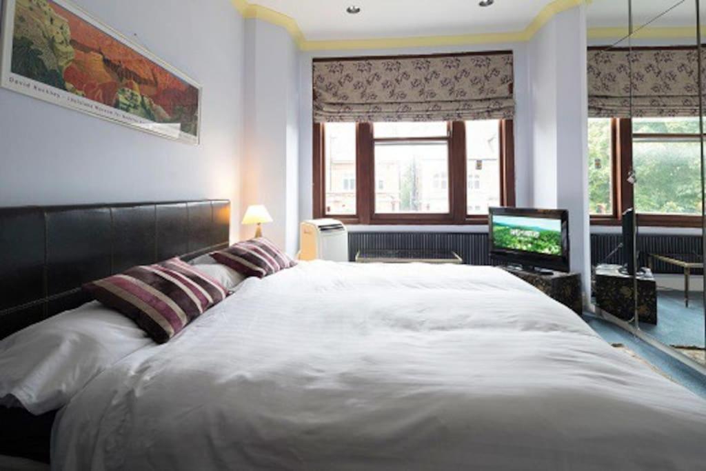 Апартаменти Stunning Three Bed In West Hampstead Лондон Екстер'єр фото